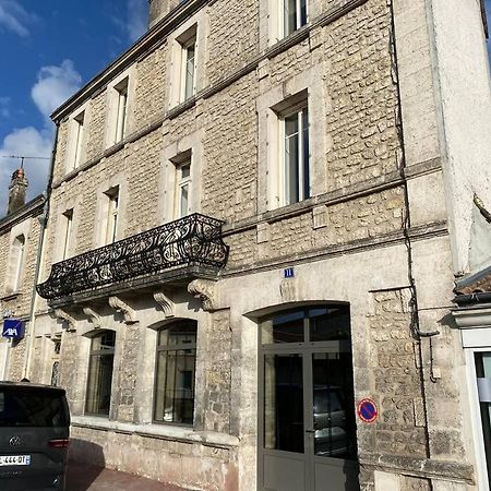Superbe Studio Centre Ville * Clim * Wifi * Haut De Gamme * Angoulême Exterior foto