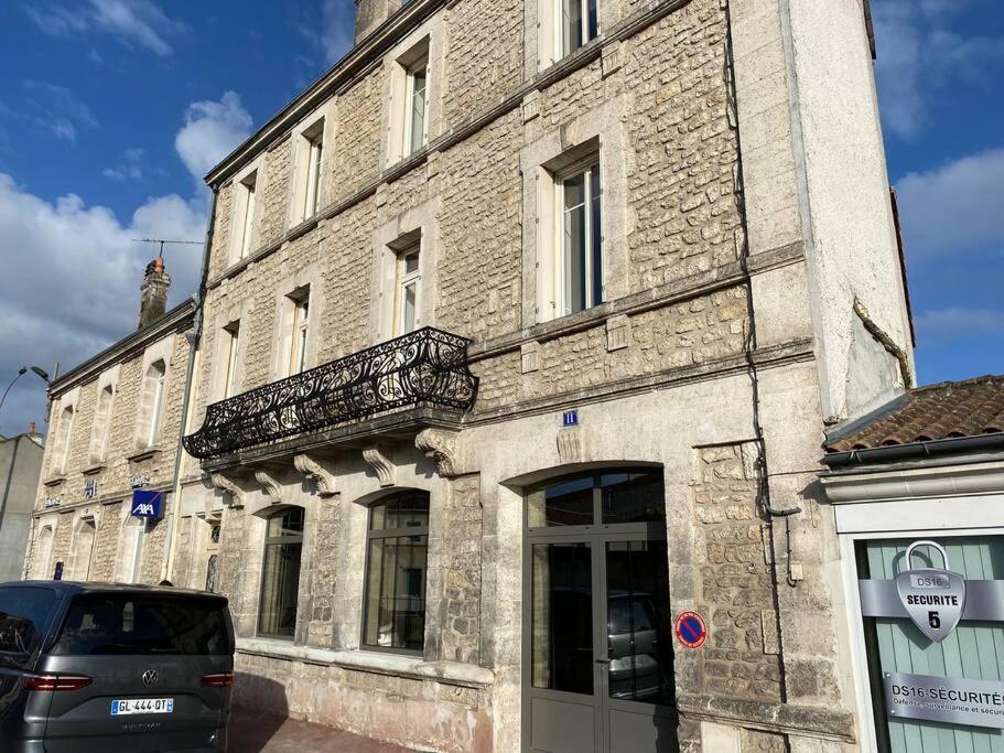 Superbe Studio Centre Ville * Clim * Wifi * Haut De Gamme * Angoulême Exterior foto